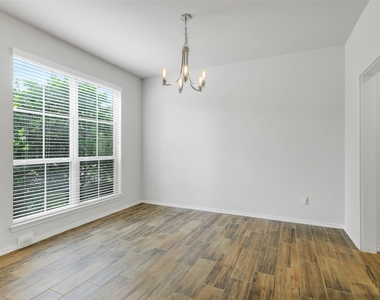 218 Kinnerly Peak Place - Photo Thumbnail 13