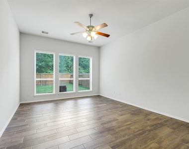 218 Kinnerly Peak Place - Photo Thumbnail 16