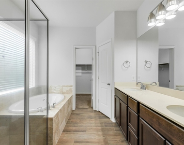218 Kinnerly Peak Place - Photo Thumbnail 18