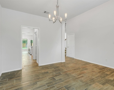 218 Kinnerly Peak Place - Photo Thumbnail 14