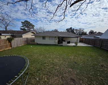 10315 Carthage Drive - Photo Thumbnail 17