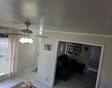 10315 Carthage Drive - Photo Thumbnail 1