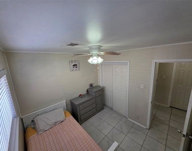 10315 Carthage Drive - Photo Thumbnail 9