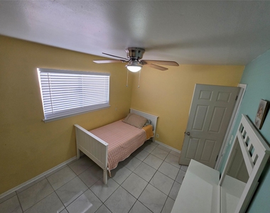 10315 Carthage Drive - Photo Thumbnail 10