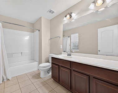 9106 Fuqua Breeze Drive - Photo Thumbnail 26