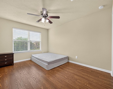9106 Fuqua Breeze Drive - Photo Thumbnail 33