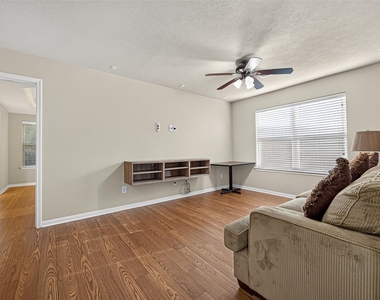 9106 Fuqua Breeze Drive - Photo Thumbnail 24