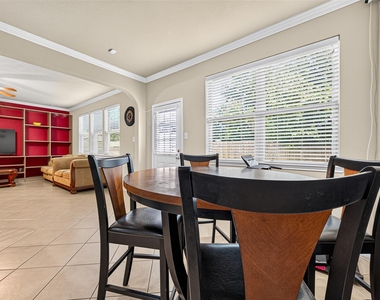 9106 Fuqua Breeze Drive - Photo Thumbnail 12