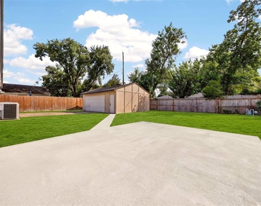1202 Dogwood Drive - Photo Thumbnail 34