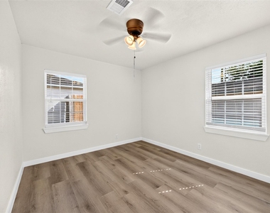 1202 Dogwood Drive - Photo Thumbnail 32