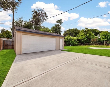 1202 Dogwood Drive - Photo Thumbnail 38
