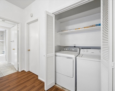2100 Tanglewilde Street - Photo Thumbnail 10