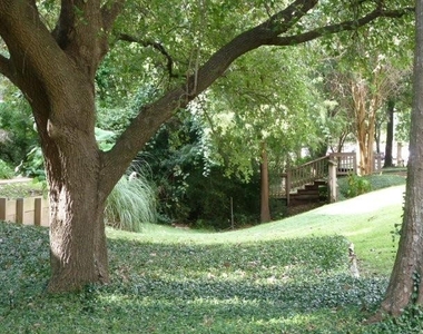2100 Tanglewilde Street - Photo Thumbnail 19