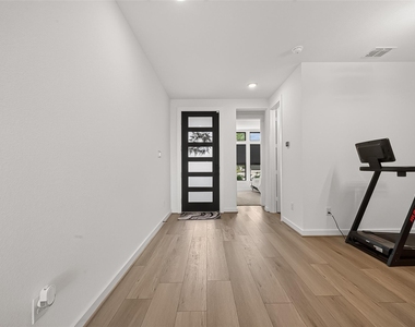29746 Bur Creek Lane - Photo Thumbnail 5