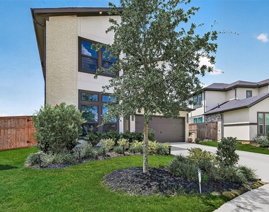 29746 Bur Creek Lane - Photo Thumbnail 2