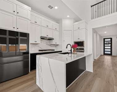 29746 Bur Creek Lane - Photo Thumbnail 20