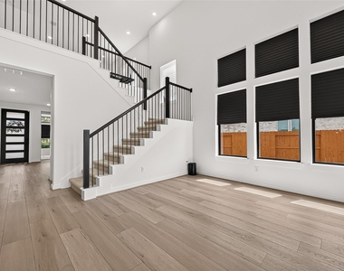 29746 Bur Creek Lane - Photo Thumbnail 8