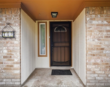 182 Greenleaf Lane - Photo Thumbnail 1