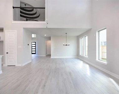 24130 Elkhorn Glen Lane - Photo Thumbnail 7