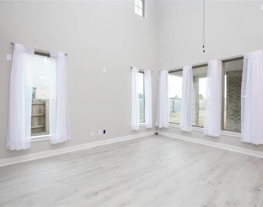 24130 Elkhorn Glen Lane - Photo Thumbnail 6