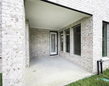 24130 Elkhorn Glen Lane - Photo Thumbnail 32