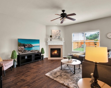 19103 Bressingham Drive - Photo Thumbnail 4