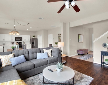 19103 Bressingham Drive - Photo Thumbnail 6