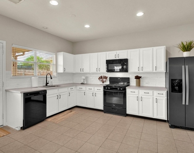 19103 Bressingham Drive - Photo Thumbnail 10