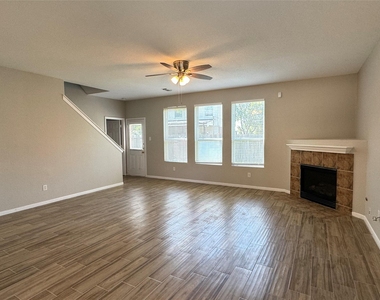 19543 Clevera Walk Lane - Photo Thumbnail 6
