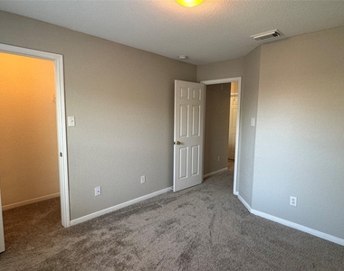 19543 Clevera Walk Lane - Photo Thumbnail 47