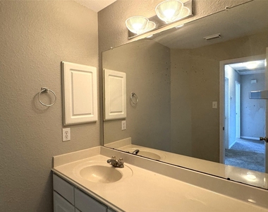 19543 Clevera Walk Lane - Photo Thumbnail 43