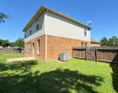 19543 Clevera Walk Lane - Photo Thumbnail 4