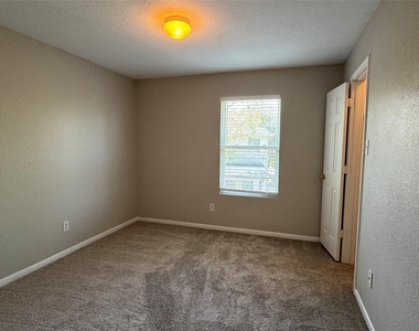 19543 Clevera Walk Lane - Photo Thumbnail 46