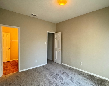 19543 Clevera Walk Lane - Photo Thumbnail 23