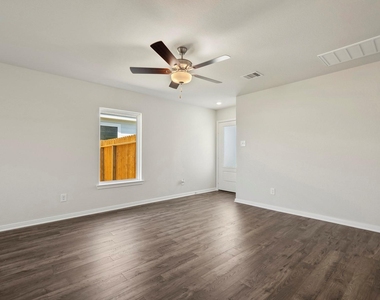 10410 Red Cardinal Drive - Photo Thumbnail 2