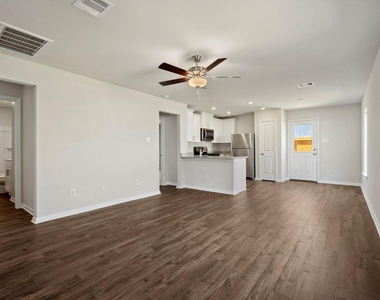 10410 Red Cardinal Drive - Photo Thumbnail 4