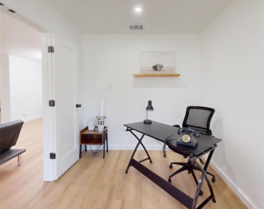 8515 Mullins Drive - Photo Thumbnail 8