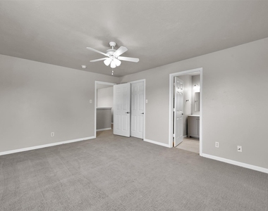 100 Harbour Town Drive - Photo Thumbnail 14