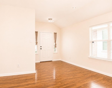 7543 Legacy Pines Drive - Photo Thumbnail 18