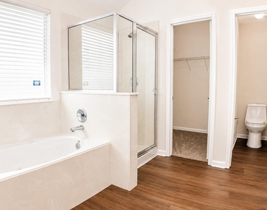 7543 Legacy Pines Drive - Photo Thumbnail 23