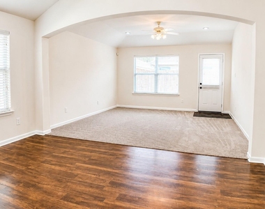 7543 Legacy Pines Drive - Photo Thumbnail 13