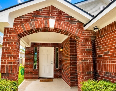 7543 Legacy Pines Drive - Photo Thumbnail 6