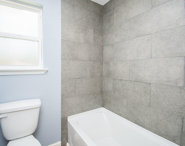 16419 N Bend Drive - Photo Thumbnail 23