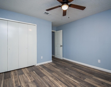 16419 N Bend Drive - Photo Thumbnail 27