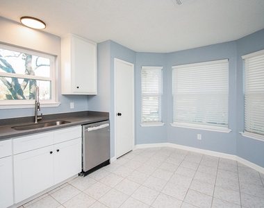 16419 N Bend Drive - Photo Thumbnail 15