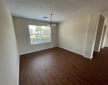 16216 Setting Sun Court - Photo Thumbnail 23