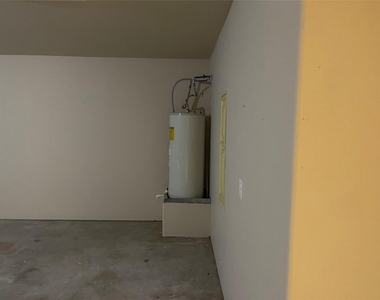 16216 Setting Sun Court - Photo Thumbnail 35