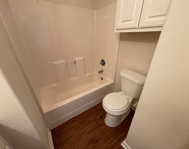 16216 Setting Sun Court - Photo Thumbnail 28