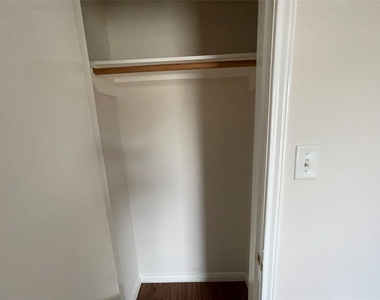 16216 Setting Sun Court - Photo Thumbnail 25
