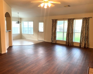 5115 Trevors Trace Lane - Photo Thumbnail 7